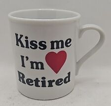 Coffee Tea Mug VTG kiss me I'm retired red heart 10oz 3