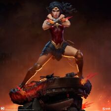 WONDER WOMAN: SAVING THE DAY Premium Format™ Figure by Sideshow Collectibles picture