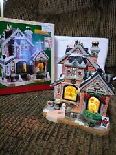 Lemax Snowflake Bundt Cake Shop Christmas Village Beautiful Complete  picture