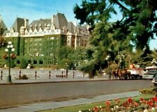 1950s postcard view Empress Hotel Victoria BC Canada & horse drawn Tallyho Wagon picture