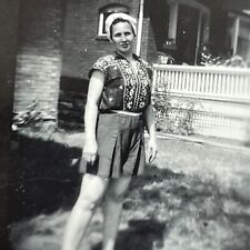 O7 Photograph Cute Pretty Woman Small Photo 1950's Turban Fashion picture