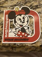New 2022 Walt Disney World Annual Passholder Minnie Mouse Retro Red D Magnet picture