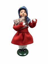 Byers Choice LTD ~ CAROLER ~ GIRL WITH ADVENT CALENDAR Red Jacket Blue Hat -RARE picture
