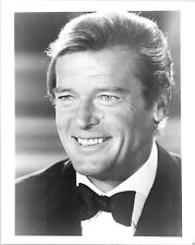 Roger moore classic smiling in tuxedo as James Bond vintage 8x10 photo picture