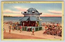 1952 HAMPTON BEACH NEW HAMPSHIRE LISTENING TO THE MUSIC*VINTAGE LINEN POSTCARD picture