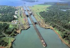 Panama Canal, Gatun Locks, Gatun, Panama --POSTCARD picture