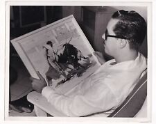 NOTED CUBAN JOURNALIST JOSE PARDO LLADA ADMIRES PICTURE CUBA 1940s Photo Y 314 picture