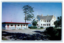 c1950s Au Fleuve D'Argent Hotel Cte Riviriere Du Loup PQ Canada Postcard picture