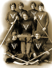 1915 First Presbyterian Woman's Hockey Team Old Photo 8.5