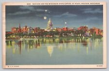 Madison WI-Wisconsin, Wisconsin State Capitol At Night c1943 Vintage Postcard A6 picture