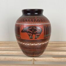 Vintage Native American Navajo Etched Pottery Bear Vase Signed V. King 6