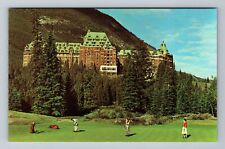 Banff-Alberta, Banff Springs Hotel, 18th Hole of Golf, Vintage Postcard picture