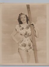 Marguerite Chapman (1940s) ❤ Leggy Cheesecake - Seductive Stylish Photo K 49 picture