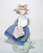 LLADRO Pretty Pickings #5222 Girl Flower Basket Porcelain Figurine 7