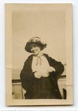 B185 EDWARDIAN, WOMAN AT NORTHWEST UNIVERSITY c 1911 picture