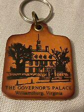VINTAGE FORT WILLIAMSBURG VA THE GOVERNOR'S PALACE LEATHER KEYCHAIN picture