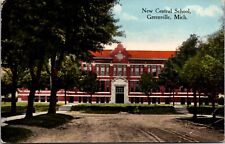 Postcard Central School in Greenville, Michigan picture