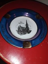 Collector Ashtray Beautiful( Wine) picture