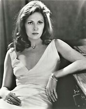 FAYE DUNAWAY : TALENTED & ADEPT AT PLAYING STRONG WILLED & COMPLEX FEMALE ROLES picture