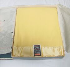Vintage NOS Chatham Purrey 72 x 90 Satin Rayon Wool Yellow Blanket Original Box picture