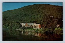 Kent CT-Connecticut, Kent School for Boys, Housatonic River Vintage Postcard picture