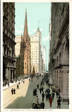 Vintage C. 1920's Busy Broadway People Street Scene New York NY Postcard   picture