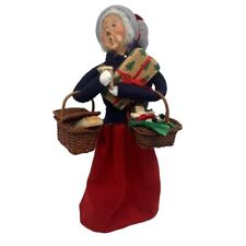 Byers Choice 1997 Carolers Grandmother Shopper w/Bread Chestnuts Gifts #/Signed picture