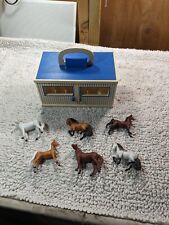Lot of 6 Breyer Stablemates Model Horse Miniatures w/ STABLE CARRYING CASE picture