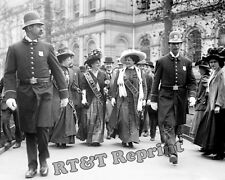 Suffragette Ladies Leaving City Hall in New York Year 1908c 8x10 Photo picture
