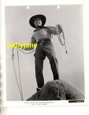 GEORGE MONTGOMERY ORIGINAL 8X10 PHOTO COWBOY W/ ROPE 1941 LAST OF THE DUANES picture