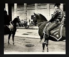 1983 Boston MA Police Horse Blessing St Paul's Catholic Church VTG Press Photo picture