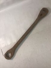 ANTIQUE UNIVERSAL NO 486 SPIROLOC WRENCH 1-7/16” x 1-1/2” picture