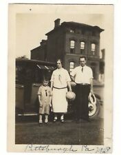 Photo Pittsburgh Pennsylvania Family Posing By Car Shot 1920s 1928 Snapshot picture
