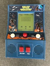 SPACE INVADERS mini arcade game Taito Basic Fun handheld retro classic 2016 picture