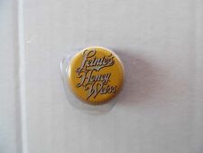 LEINIE'S HONEY WEISS PLASTIC LINED BEER CROWN~#790 picture