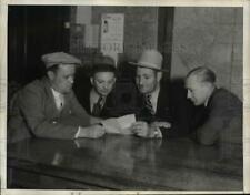 1935 Press Photo Officers Who By Mistake Shot Stool Pigeon 5 Times & Killed Him picture