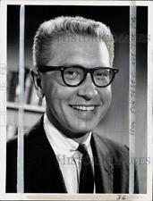 1960 Press Photo Actor Allen Ludder - pix40409 picture