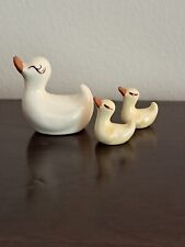 Early Hagen Renaker Mama Duck And 2 Ducklings picture