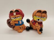 Garfield 1978 1981 United Feature Football & Hockey Figures Vintage Lot of 2 picture