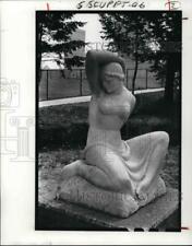1988 Press Photo William M Mcvey Sculpture of The Awakening picture