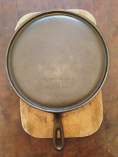 Unmarked Wagner No. 9 Cast Iron Griddle 10-1/4