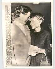HOLLYWOOD Star RICHARD BURTON & Mia Farrow Actors 1967 Press Photo picture