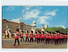 Postcard Guards Band at Buckingham Palace, London, England picture