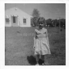 WHEN SHE WAS YOUNG Girl FOUND PHOTO Black And White ORIGINAL Vintage 45 51 L picture