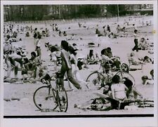 LG831 1980 Original Cunningham Photo ORCHARD BEACH Summer Crowd Tanning Bikinis picture