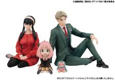 Megahouse GEM Series Spy X Family Palm-Size Loid & Yor Figure Set With Gift picture