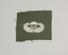US ARMY WHITE PARATROOPER WINGS AIRBORNE TAB VIETNAM/COLD WAR ERA PATCH picture