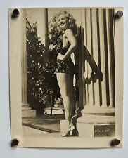 BETTY GRABLE Original Vintage c1940’s Sepia 5x4” Swimsuit LEGGY Photograph picture