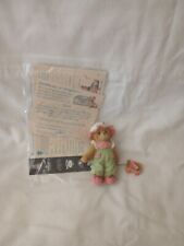 2001 Cherished Teddies  Tori #676845 “Friends Are The Sweetest Part Of Life”Box picture