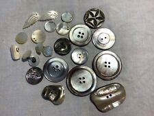 Mixed lot of mother of pearl and abalone buttons picture